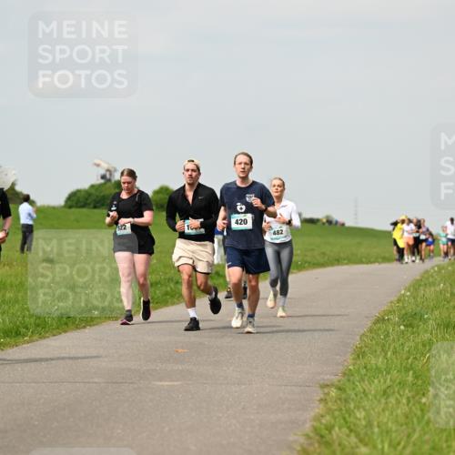 10.05.2026 - 8. Wedeler Halbmarathon Dr. Thomas Lammeyer http://msf.ph/oto/9703464 10.05.2026 11:50:13 Laufen 420, 522, 482 meine-sportfotos.de