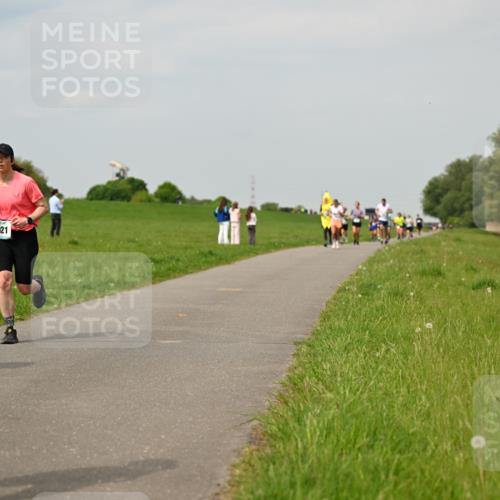 10.05.2026 - 8. Wedeler Halbmarathon Dr. Thomas Lammeyer http://msf.ph/oto/9703537 10.05.2026 11:50:19 Laufen 482, 2021 meine-sportfotos.de