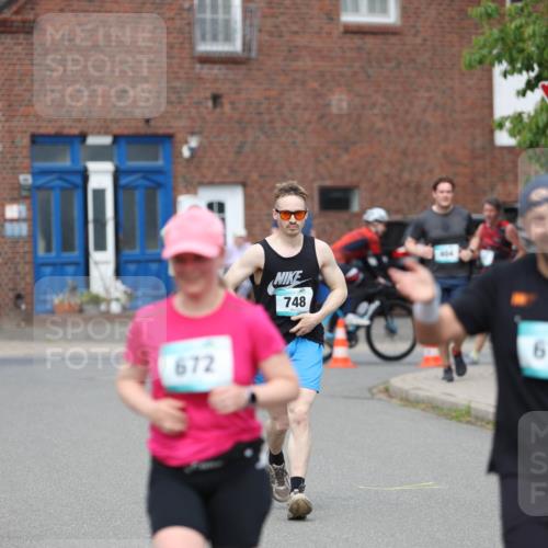 10.05.2026 - 8. Wedeler Halbmarathon Andreas Tolksdorf http://msf.ph/oto/9703647 10.05.2026 10:31:35 Laufen 672, 748, 671 meine-sportfotos.de