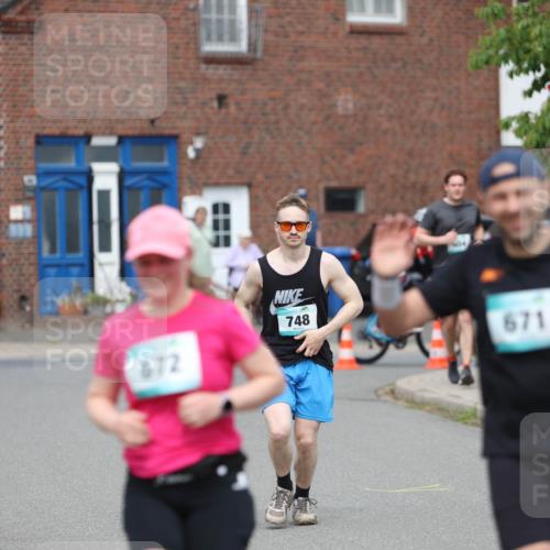 10.05.2026 - 8. Wedeler Halbmarathon Andreas Tolksdorf http://msf.ph/oto/9703653 10.05.2026 10:31:35 Laufen 672, 748, 671 meine-sportfotos.de