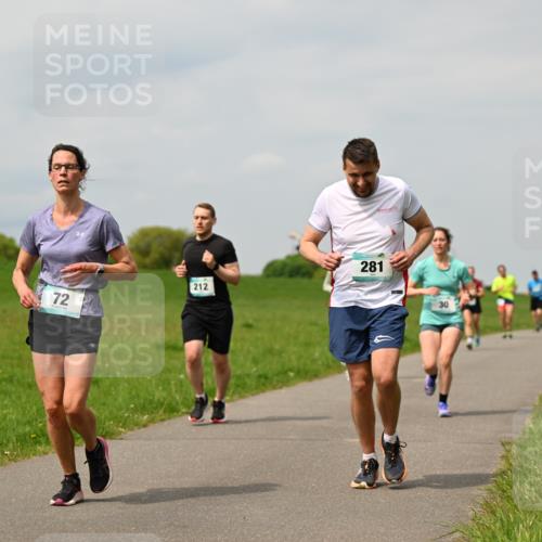 10.05.2026 - 8. Wedeler Halbmarathon Dr. Thomas Lammeyer http://msf.ph/oto/9703727 10.05.2026 11:50:38 Laufen 212, 281 meine-sportfotos.de