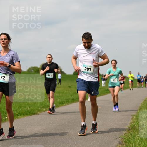 10.05.2026 - 8. Wedeler Halbmarathon Dr. Thomas Lammeyer http://msf.ph/oto/9703734 10.05.2026 11:50:38 Laufen 212, 281 meine-sportfotos.de