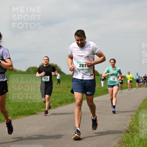 10.05.2026 - 8. Wedeler Halbmarathon Dr. Thomas Lammeyer http://msf.ph/oto/9703737 10.05.2026 11:50:38 Laufen 100, 212, 281 meine-sportfotos.de