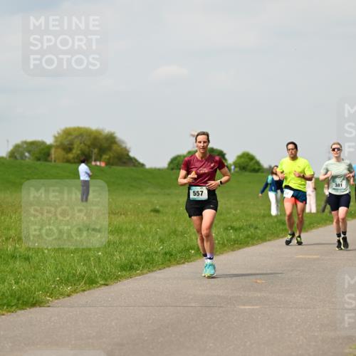 10.05.2026 - 8. Wedeler Halbmarathon Dr. Thomas Lammeyer http://msf.ph/oto/9703801 10.05.2026 11:50:44 Laufen 557, 381 meine-sportfotos.de