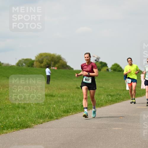 10.05.2026 - 8. Wedeler Halbmarathon Dr. Thomas Lammeyer http://msf.ph/oto/9703806 10.05.2026 11:50:45 Laufen 557, 381 meine-sportfotos.de