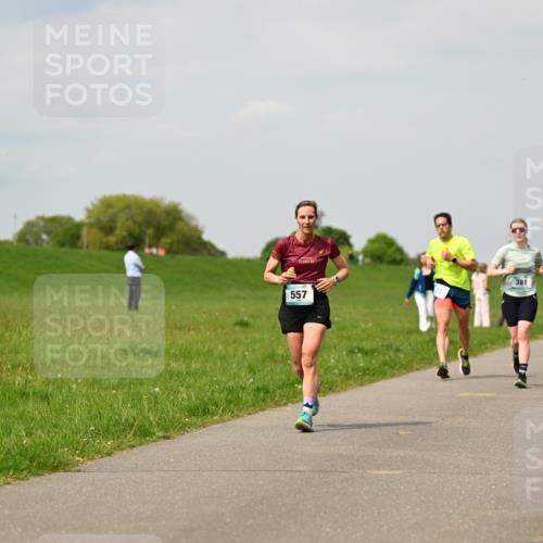 10.05.2026 - 8. Wedeler Halbmarathon Dr. Thomas Lammeyer http://msf.ph/oto/9703813 10.05.2026 11:50:44 Laufen 557, 381 meine-sportfotos.de
