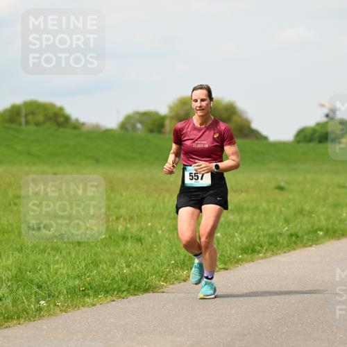10.05.2026 - 8. Wedeler Halbmarathon Dr. Thomas Lammeyer http://msf.ph/oto/9703830 10.05.2026 11:50:46 Laufen 0975, 381, 557 meine-sportfotos.de