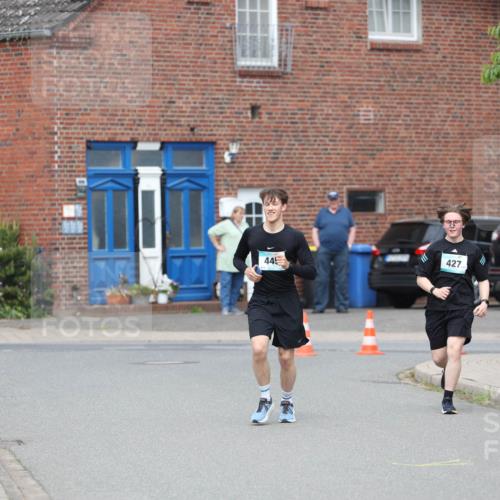 10.05.2026 - 8. Wedeler Halbmarathon Andreas Tolksdorf http://msf.ph/oto/9703859 10.05.2026 10:32:12 Laufen 445, 427 meine-sportfotos.de