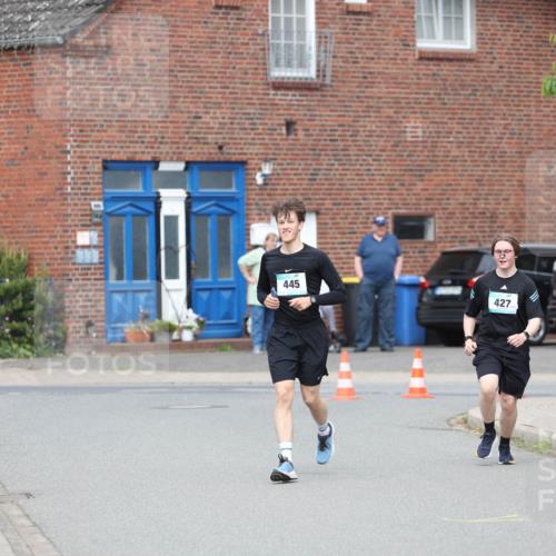 10.05.2026 - 8. Wedeler Halbmarathon Andreas Tolksdorf http://msf.ph/oto/9703866 10.05.2026 10:32:12 Laufen 445, 427 meine-sportfotos.de