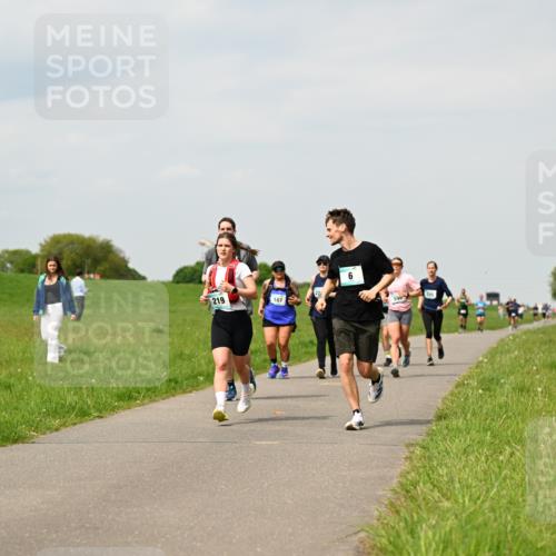 10.05.2026 - 8. Wedeler Halbmarathon Dr. Thomas Lammeyer http://msf.ph/oto/9703950 10.05.2026 11:50:58 Laufen  meine-sportfotos.de