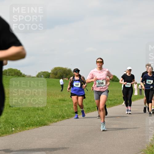 10.05.2026 - 8. Wedeler Halbmarathon Dr. Thomas Lammeyer http://msf.ph/oto/9703998 10.05.2026 11:51:02 Laufen 187, 598, 2051, 525 meine-sportfotos.de