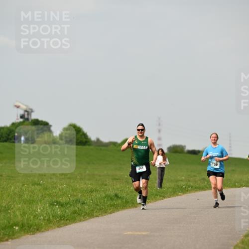 10.05.2026 - 8. Wedeler Halbmarathon Dr. Thomas Lammeyer http://msf.ph/oto/9704114 10.05.2026 11:51:13 Laufen 441, 159 meine-sportfotos.de