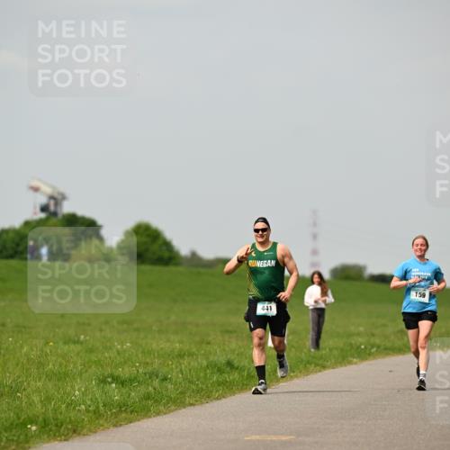 10.05.2026 - 8. Wedeler Halbmarathon Dr. Thomas Lammeyer http://msf.ph/oto/9704119 10.05.2026 11:51:13 Laufen 441, 2018, 159 meine-sportfotos.de