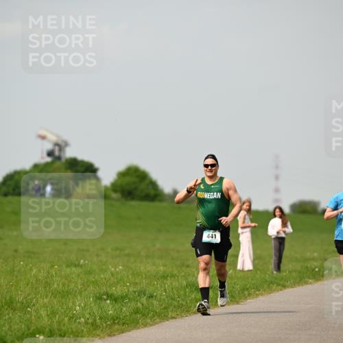 10.05.2026 - 8. Wedeler Halbmarathon Dr. Thomas Lammeyer http://msf.ph/oto/9704128 10.05.2026 11:51:13 Laufen 2018, 441, 159 meine-sportfotos.de