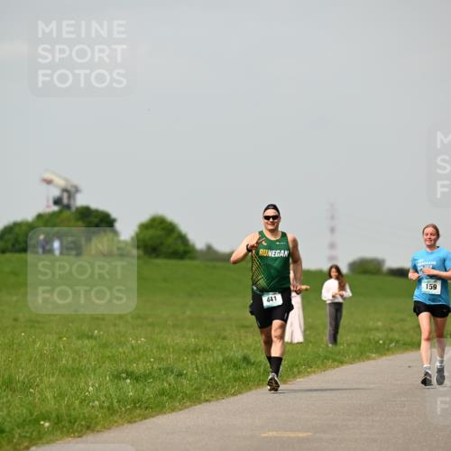 10.05.2026 - 8. Wedeler Halbmarathon Dr. Thomas Lammeyer http://msf.ph/oto/9704130 10.05.2026 11:51:13 Laufen 441, 159 meine-sportfotos.de