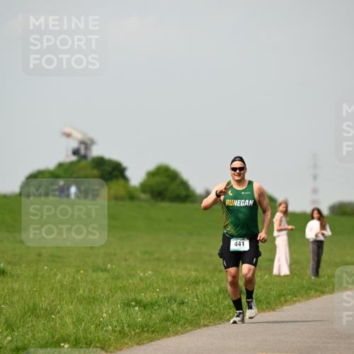 10.05.2026 - 8. Wedeler Halbmarathon Dr. Thomas Lammeyer http://msf.ph/oto/9704132 10.05.2026 11:51:14 Laufen 2018, 441, 159 meine-sportfotos.de