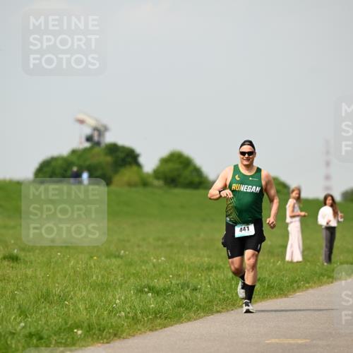 10.05.2026 - 8. Wedeler Halbmarathon Dr. Thomas Lammeyer http://msf.ph/oto/9704137 10.05.2026 11:51:14 Laufen 441, 159 meine-sportfotos.de