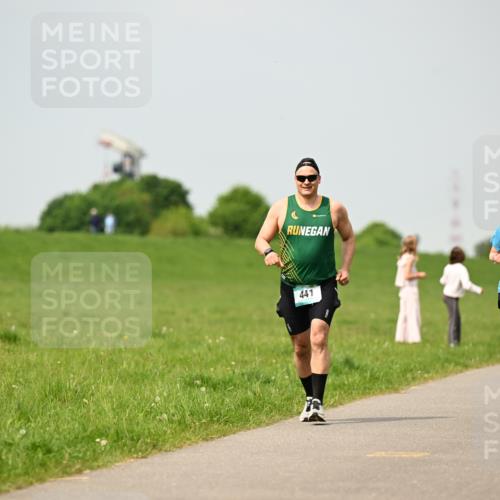 10.05.2026 - 8. Wedeler Halbmarathon Dr. Thomas Lammeyer http://msf.ph/oto/9704139 10.05.2026 11:51:14 Laufen 441, 2018, 159 meine-sportfotos.de