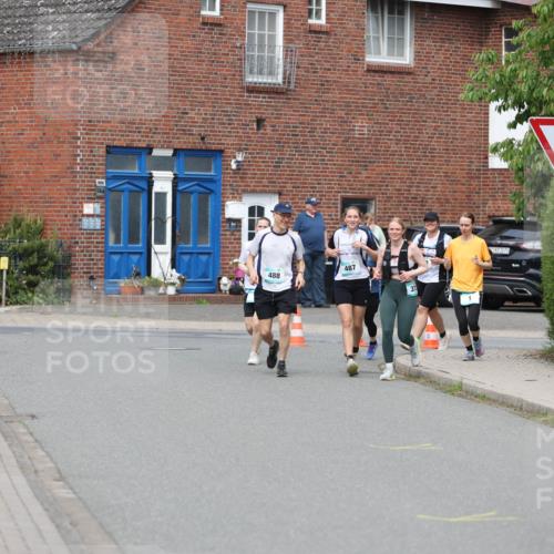10.05.2026 - 8. Wedeler Halbmarathon Andreas Tolksdorf http://msf.ph/oto/9704143 10.05.2026 10:34:20 Laufen 488, 487, 31, 2670 meine-sportfotos.de
