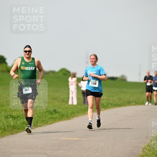 10.05.2026 - 8. Wedeler Halbmarathon Dr. Thomas Lammeyer http://msf.ph/oto/9704144 10.05.2026 11:51:15 Laufen 441, 159 meine-sportfotos.de