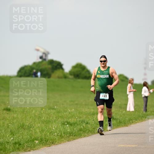 10.05.2026 - 8. Wedeler Halbmarathon Dr. Thomas Lammeyer http://msf.ph/oto/9704147 10.05.2026 11:51:14 Laufen 441, 2018, 159 meine-sportfotos.de