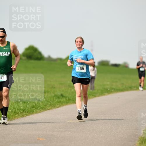 10.05.2026 - 8. Wedeler Halbmarathon Dr. Thomas Lammeyer http://msf.ph/oto/9704163 10.05.2026 11:51:17 Laufen 441, 159 meine-sportfotos.de