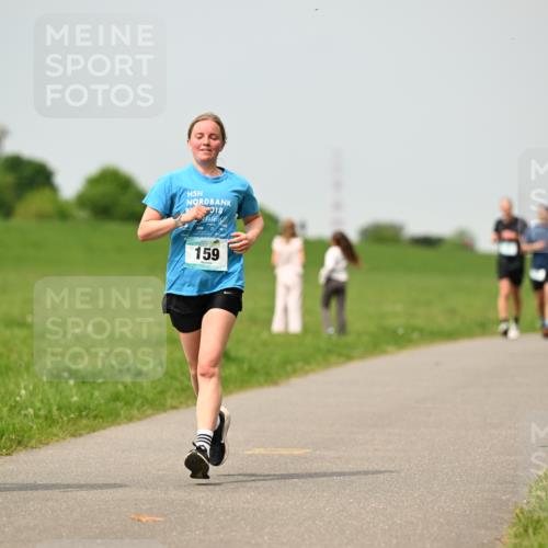 10.05.2026 - 8. Wedeler Halbmarathon Dr. Thomas Lammeyer http://msf.ph/oto/9704176 10.05.2026 11:51:18 Laufen 441, 159 meine-sportfotos.de