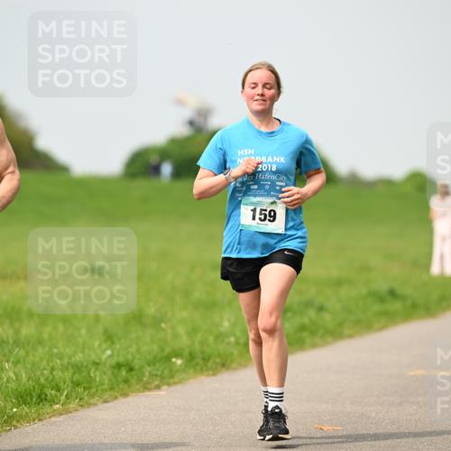 10.05.2026 - 8. Wedeler Halbmarathon Dr. Thomas Lammeyer http://msf.ph/oto/9704193 10.05.2026 11:51:19 Laufen 2018, 441, 159 meine-sportfotos.de