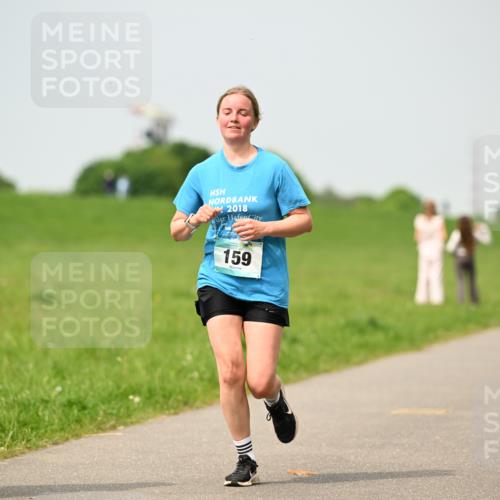 10.05.2026 - 8. Wedeler Halbmarathon Dr. Thomas Lammeyer http://msf.ph/oto/9704195 10.05.2026 11:51:19 Laufen 441, 2018, 159 meine-sportfotos.de
