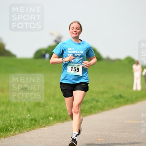 10.05.2026 - 8. Wedeler Halbmarathon Dr. Thomas Lammeyer http://msf.ph/oto/9704199 10.05.2026 11:51:19 Laufen 2018, 159 meine-sportfotos.de