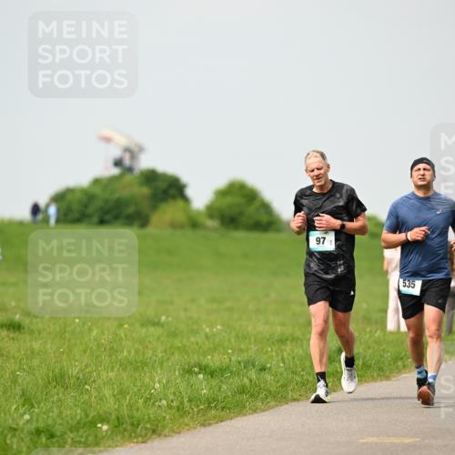10.05.2026 - 8. Wedeler Halbmarathon Dr. Thomas Lammeyer http://msf.ph/oto/9704238 10.05.2026 11:51:28 Laufen 535 meine-sportfotos.de