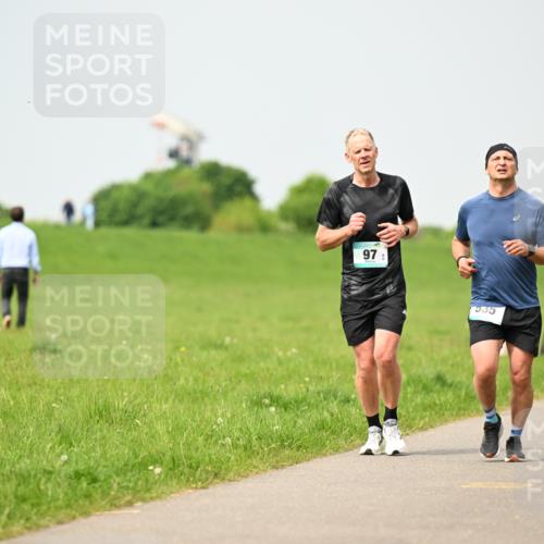 10.05.2026 - 8. Wedeler Halbmarathon Dr. Thomas Lammeyer http://msf.ph/oto/9704249 10.05.2026 11:51:29 Laufen 535 meine-sportfotos.de