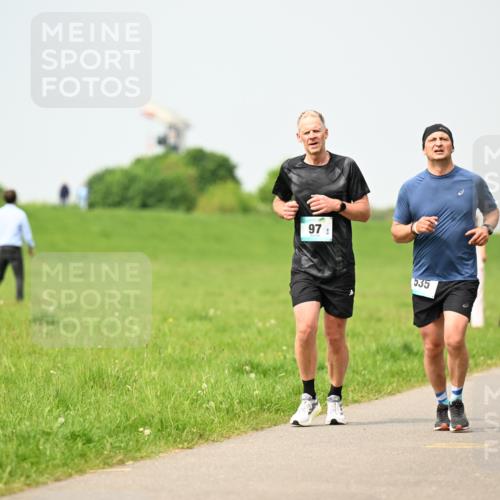 10.05.2026 - 8. Wedeler Halbmarathon Dr. Thomas Lammeyer http://msf.ph/oto/9704256 10.05.2026 11:51:30 Laufen 535 meine-sportfotos.de