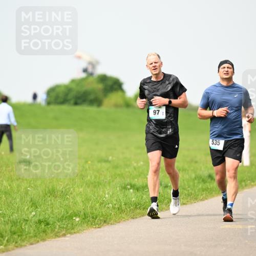 10.05.2026 - 8. Wedeler Halbmarathon Dr. Thomas Lammeyer http://msf.ph/oto/9704258 10.05.2026 11:51:30 Laufen 535 meine-sportfotos.de