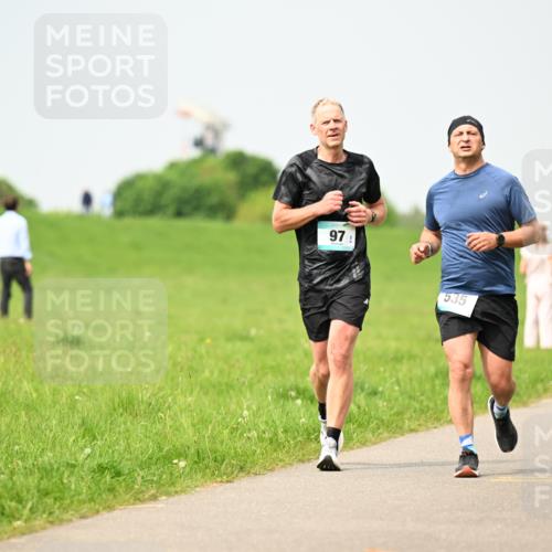 10.05.2026 - 8. Wedeler Halbmarathon Dr. Thomas Lammeyer http://msf.ph/oto/9704265 10.05.2026 11:51:30 Laufen 535 meine-sportfotos.de