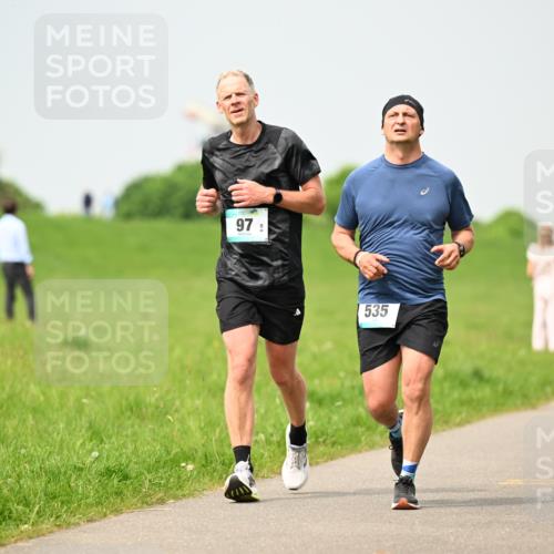 10.05.2026 - 8. Wedeler Halbmarathon Dr. Thomas Lammeyer http://msf.ph/oto/9704267 10.05.2026 11:51:31 Laufen 535 meine-sportfotos.de