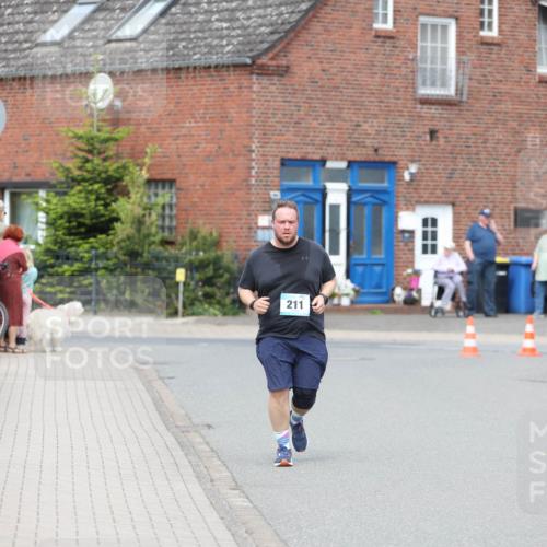 10.05.2026 - 8. Wedeler Halbmarathon Andreas Tolksdorf http://msf.ph/oto/9704275 10.05.2026 10:35:09 Laufen 211 meine-sportfotos.de