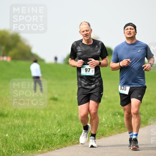 10.05.2026 - 8. Wedeler Halbmarathon Dr. Thomas Lammeyer http://msf.ph/oto/9704276 10.05.2026 11:51:32 Laufen 535 meine-sportfotos.de