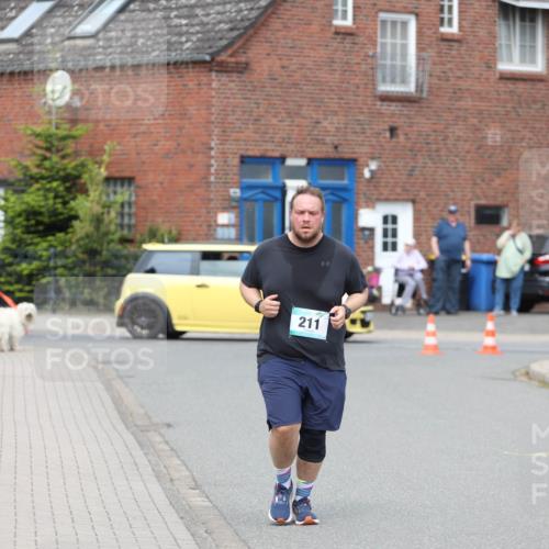 10.05.2026 - 8. Wedeler Halbmarathon Andreas Tolksdorf http://msf.ph/oto/9704294 10.05.2026 10:35:11 Laufen 30, 211 meine-sportfotos.de