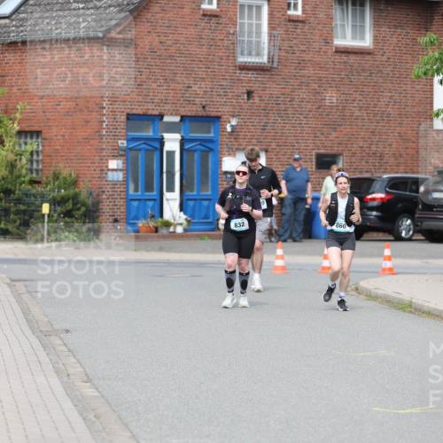 10.05.2026 - 8. Wedeler Halbmarathon Andreas Tolksdorf http://msf.ph/oto/9704309 10.05.2026 10:35:21 Laufen 832, 860 meine-sportfotos.de