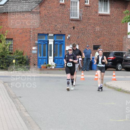 10.05.2026 - 8. Wedeler Halbmarathon Andreas Tolksdorf http://msf.ph/oto/9704311 10.05.2026 10:35:21 Laufen 832, 860 meine-sportfotos.de
