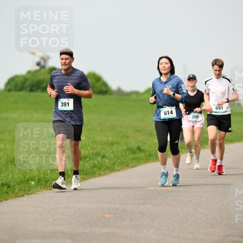 10.05.2026 - 8. Wedeler Halbmarathon Dr. Thomas Lammeyer http://msf.ph/oto/9704370 10.05.2026 11:51:45 Laufen 391, 614, 395, 691 meine-sportfotos.de