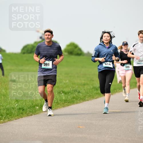 10.05.2026 - 8. Wedeler Halbmarathon Dr. Thomas Lammeyer http://msf.ph/oto/9704377 10.05.2026 11:51:45 Laufen 691, 391, 614, 395 meine-sportfotos.de