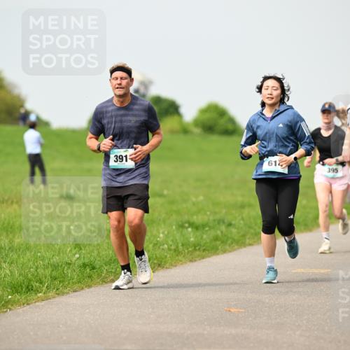 10.05.2026 - 8. Wedeler Halbmarathon Dr. Thomas Lammeyer http://msf.ph/oto/9704385 10.05.2026 11:51:46 Laufen 391, 395, 691 meine-sportfotos.de