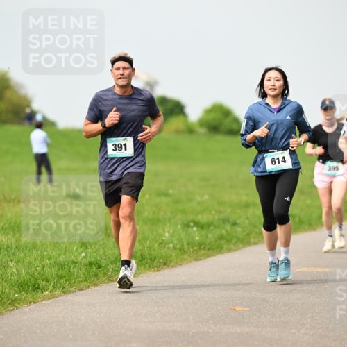 10.05.2026 - 8. Wedeler Halbmarathon Dr. Thomas Lammeyer http://msf.ph/oto/9704387 10.05.2026 11:51:46 Laufen 391, 614, 395, 691 meine-sportfotos.de