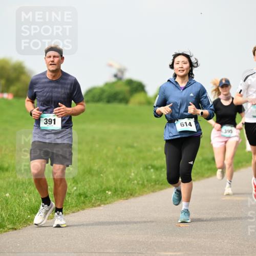 10.05.2026 - 8. Wedeler Halbmarathon Dr. Thomas Lammeyer http://msf.ph/oto/9704405 10.05.2026 11:51:47 Laufen 391, 614, 395, 691 meine-sportfotos.de