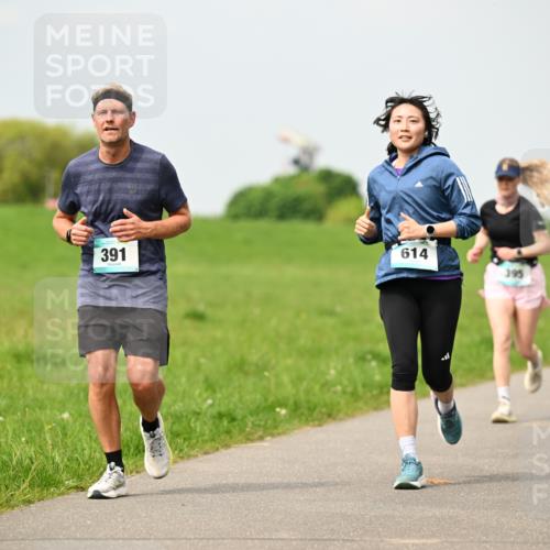 10.05.2026 - 8. Wedeler Halbmarathon Dr. Thomas Lammeyer http://msf.ph/oto/9704407 10.05.2026 11:51:47 Laufen 391, 614, 691, 395 meine-sportfotos.de