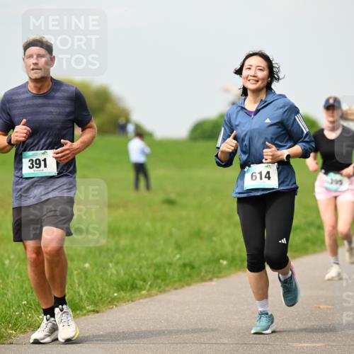 10.05.2026 - 8. Wedeler Halbmarathon Dr. Thomas Lammeyer http://msf.ph/oto/9704420 10.05.2026 11:51:48 Laufen 391, 614, 395, 691 meine-sportfotos.de