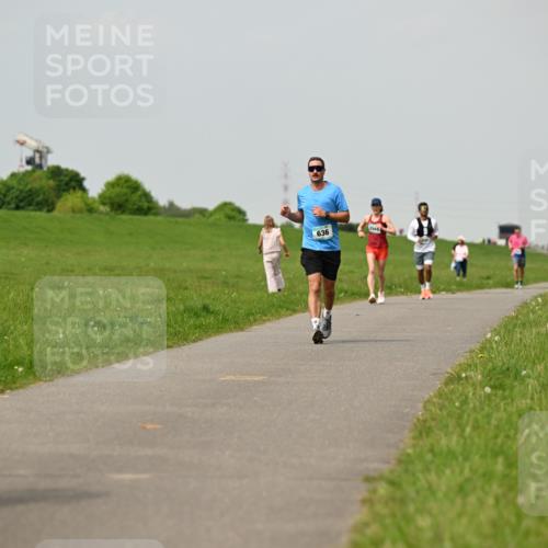 10.05.2026 - 8. Wedeler Halbmarathon Dr. Thomas Lammeyer http://msf.ph/oto/9704444 10.05.2026 11:51:51 Laufen 636, 2044 meine-sportfotos.de