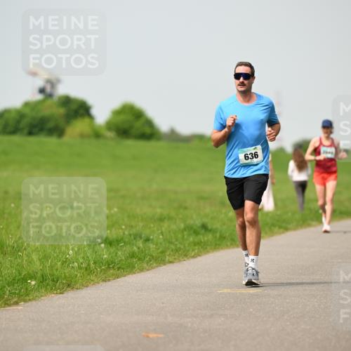 10.05.2026 - 8. Wedeler Halbmarathon Dr. Thomas Lammeyer http://msf.ph/oto/9704485 10.05.2026 11:51:54 Laufen 636 meine-sportfotos.de